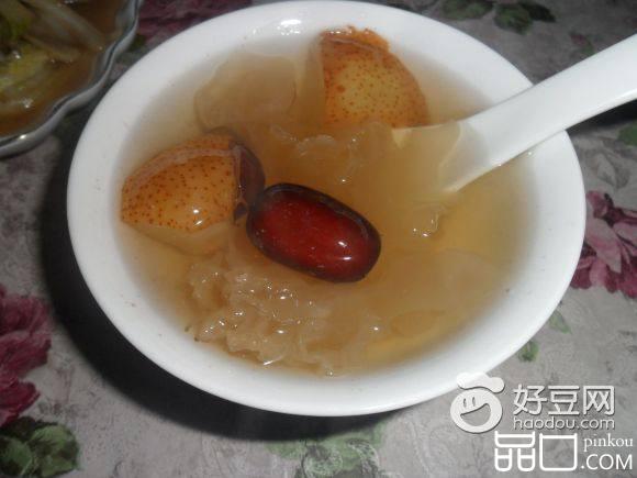 冰糖雪梨银耳汤