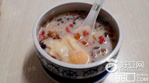 桃胶蛋奶糖水