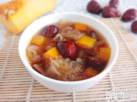银耳南瓜大枣糖水