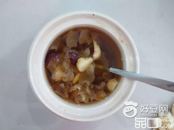 红枣银耳马蹄糖水