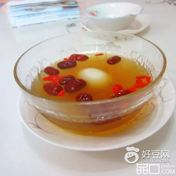 红枣枸杞蛋茶