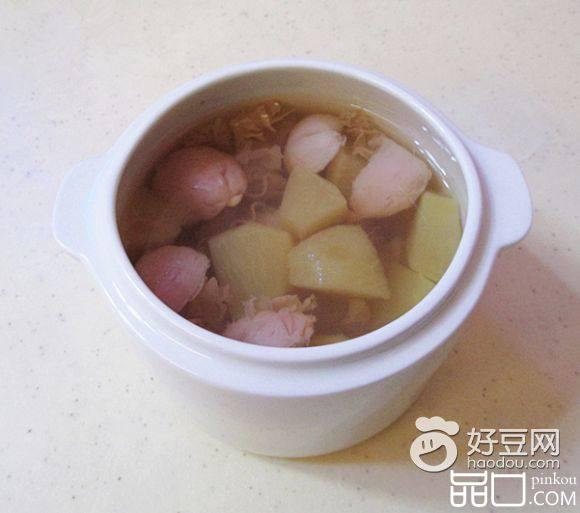 银耳苹果荔枝糖水