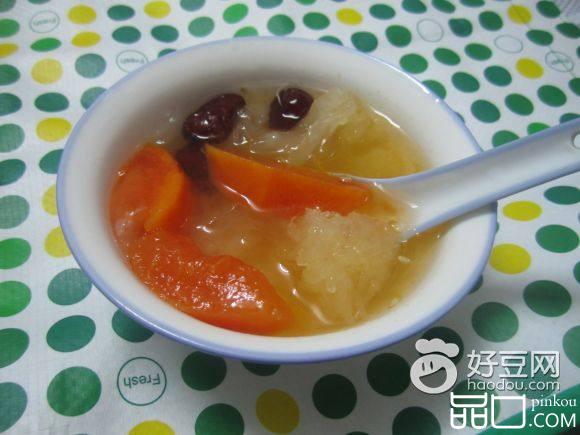 红枣木瓜炖雪耳