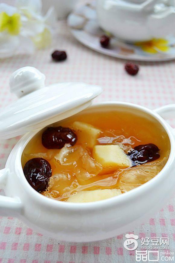 银耳红枣马蹄糖水