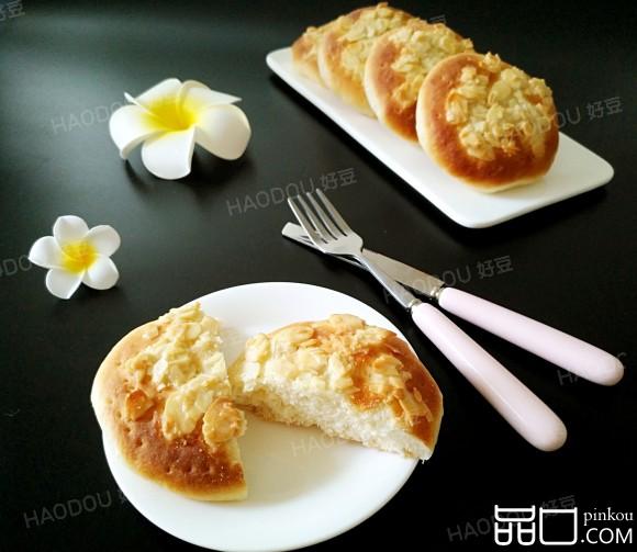 杏仁脆皮面包