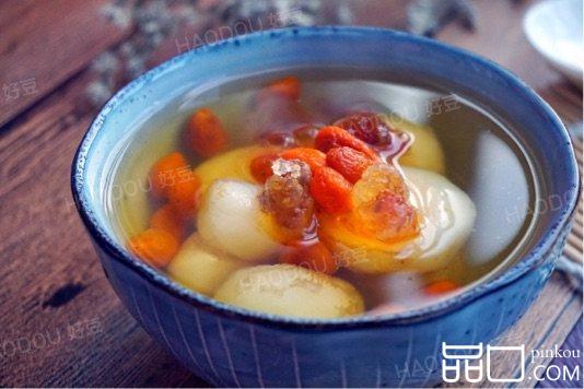 桃胶荸荠甜汤