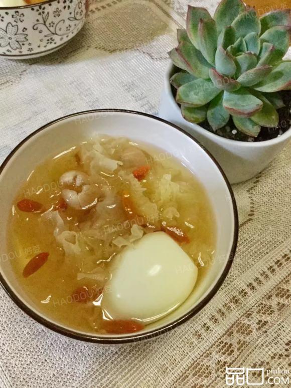 银耳鸡蛋糖水