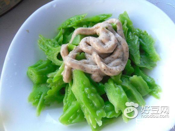 胡椒味苦瓜沙拉