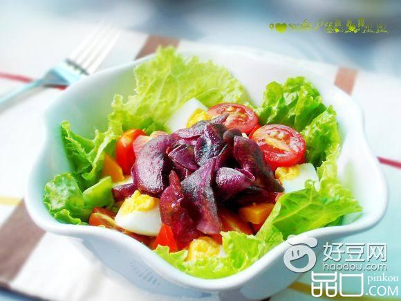 脆薯圣女果沙拉