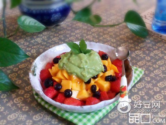 牛油果酱水果沙拉