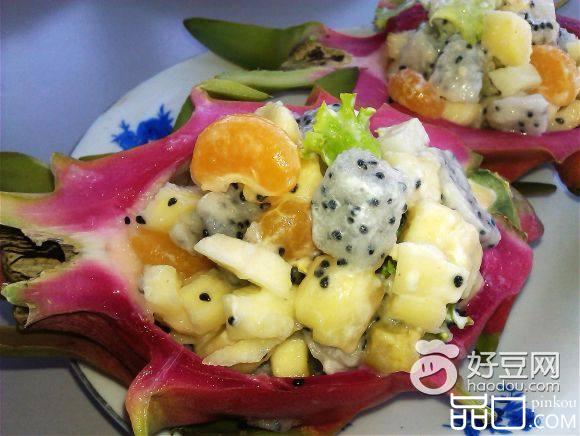 火龙果什锦沙拉