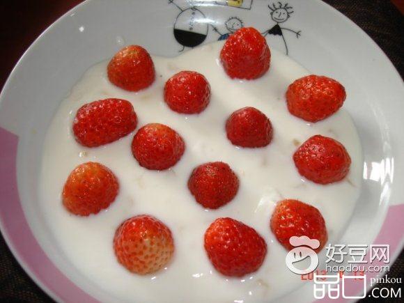 草莓沙拉