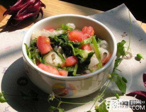 银耳番茄沙拉