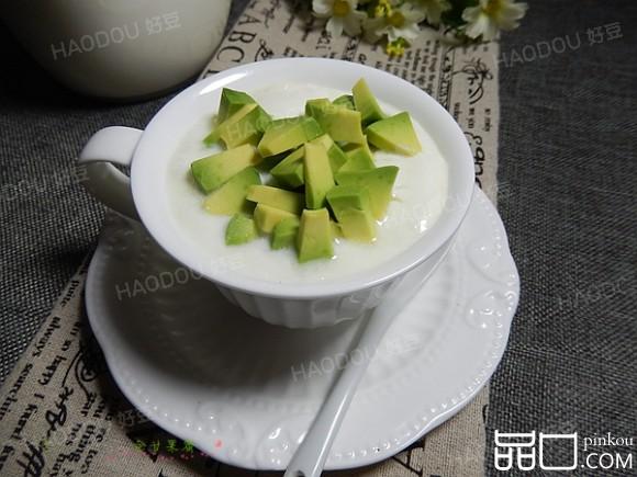 鳄梨果粒酸奶