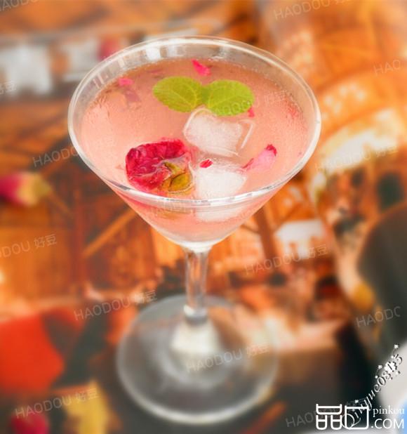水蜜桃味果冻鸡尾酒