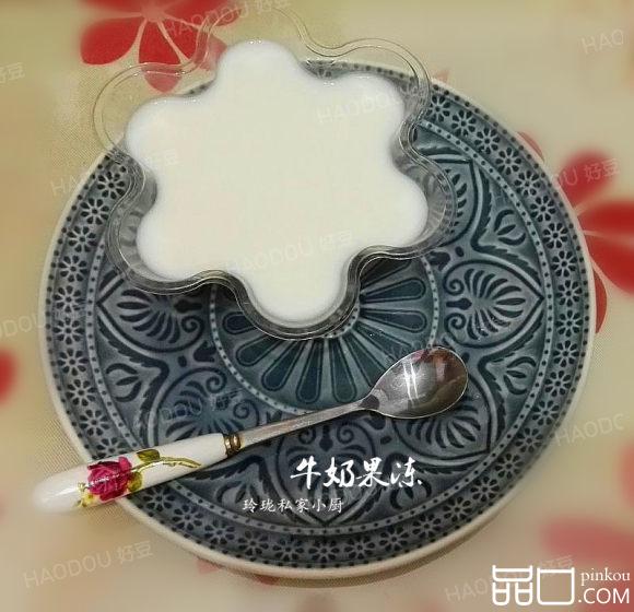 牛奶果冻