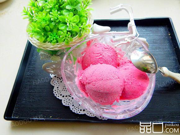 火龙果冰淇淋