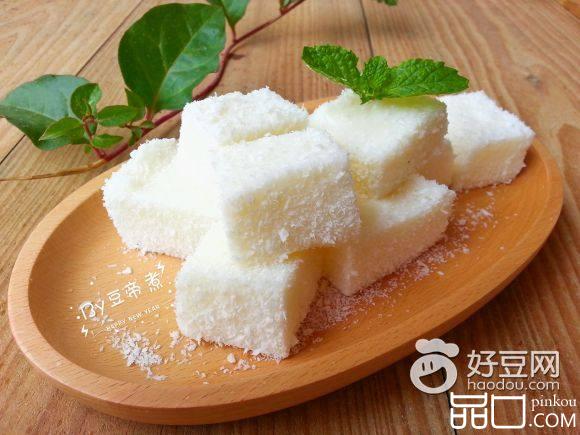 椰蓉鲜奶冻