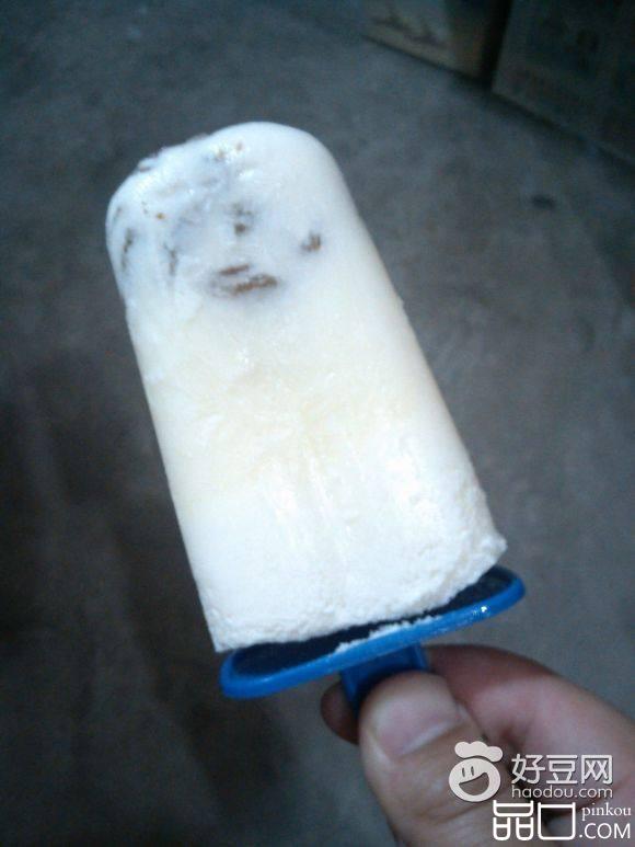 鲜奶葡萄干棒冰