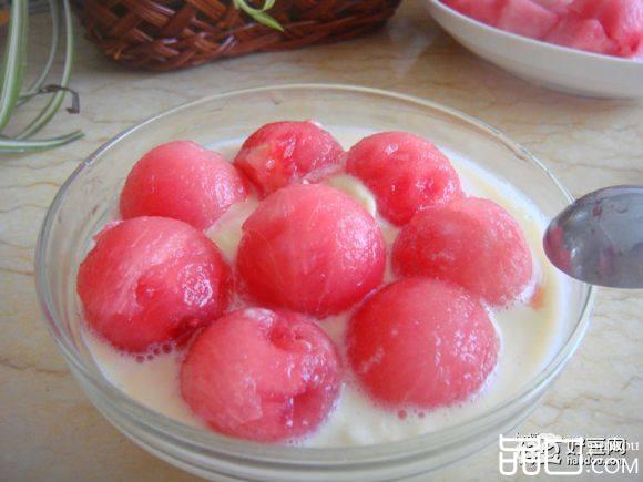 椰香水果冰霜