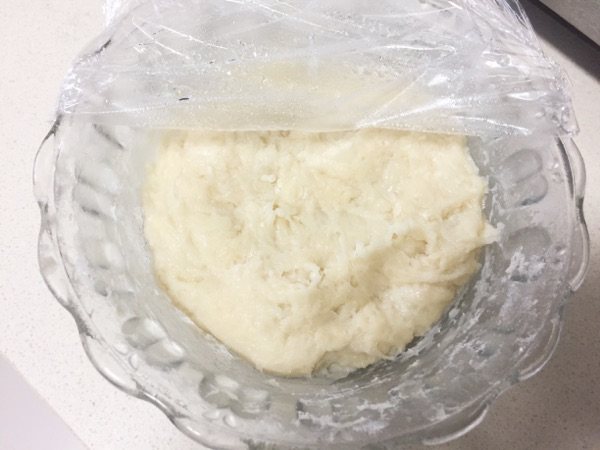 烫种牛奶吐司步骤1