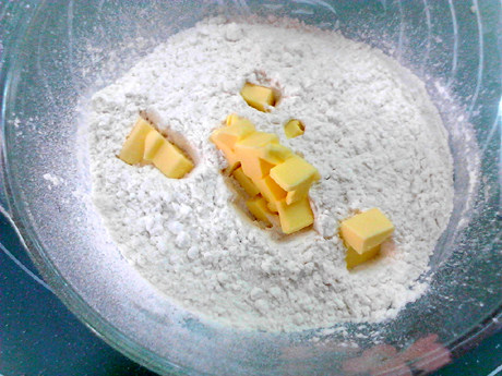 葱香菠萝蜜核咸司康步骤5