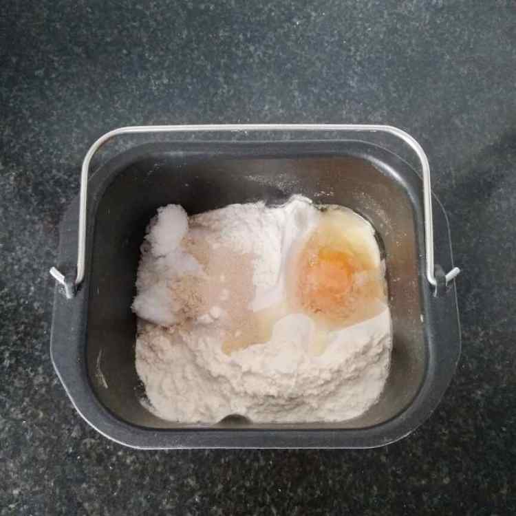 黄金椰蓉小排包步骤1