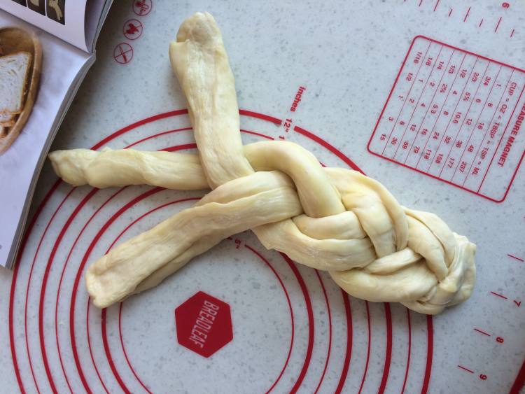 辫子丹麦面包步骤18