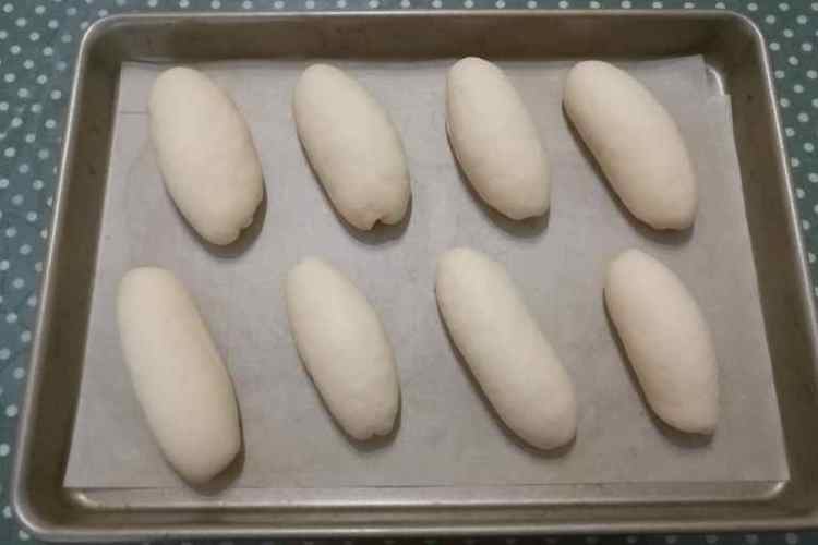 火腿蒜香餐包步骤7