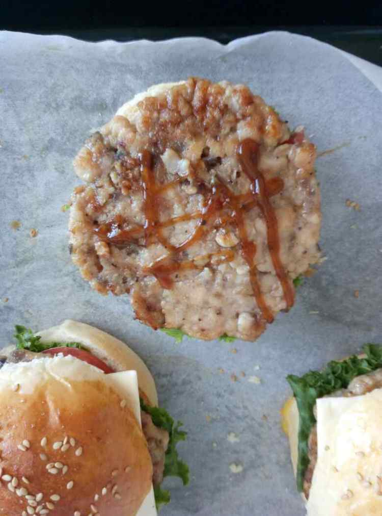 黑椒鸡肉汉堡步骤6