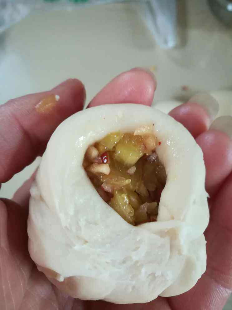 菠萝大枣馅面包步骤11