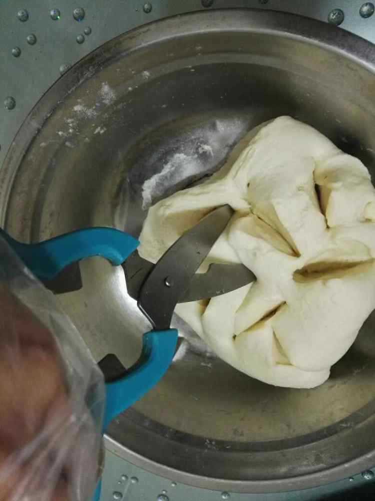 心形椰蓉面包步骤5