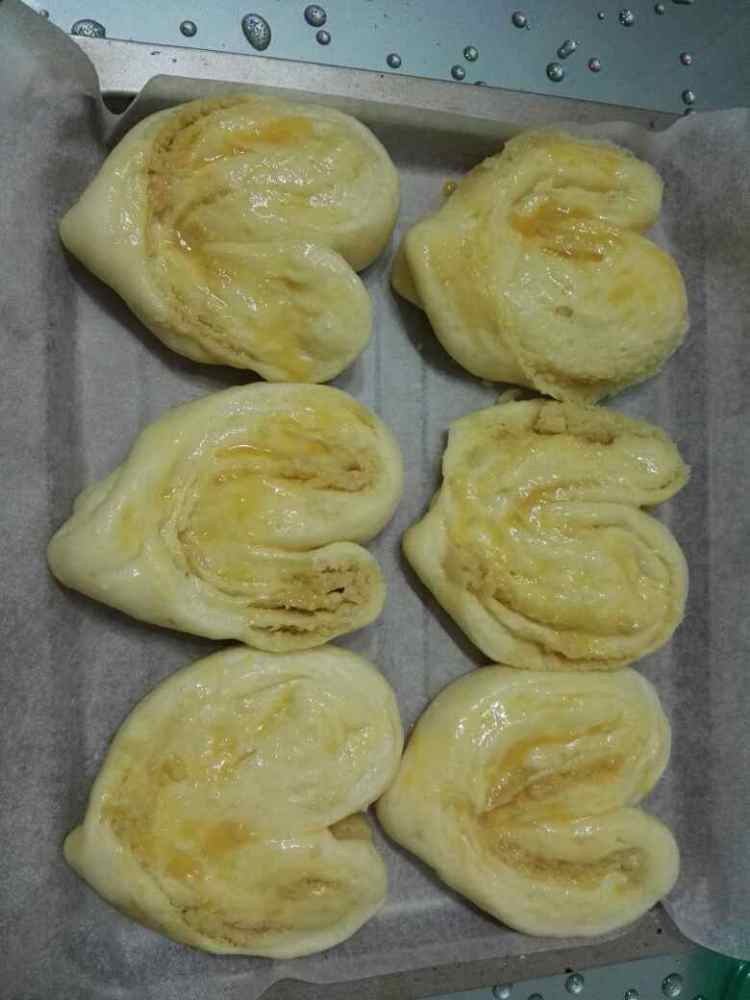 心形椰蓉面包步骤17