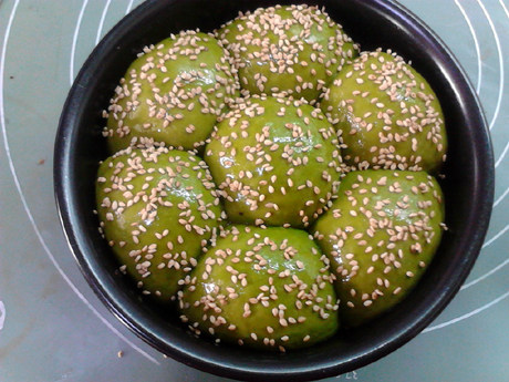 青翠茼蒿面包步骤8