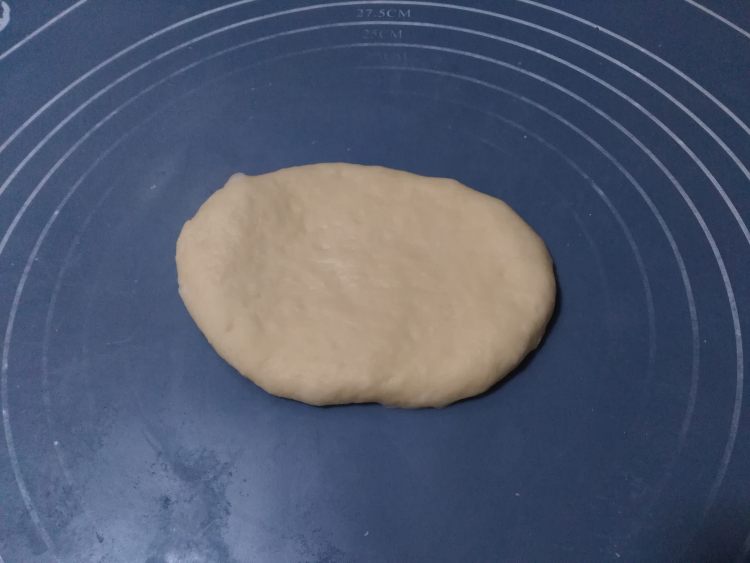 毛毛虫豆沙面包步骤6