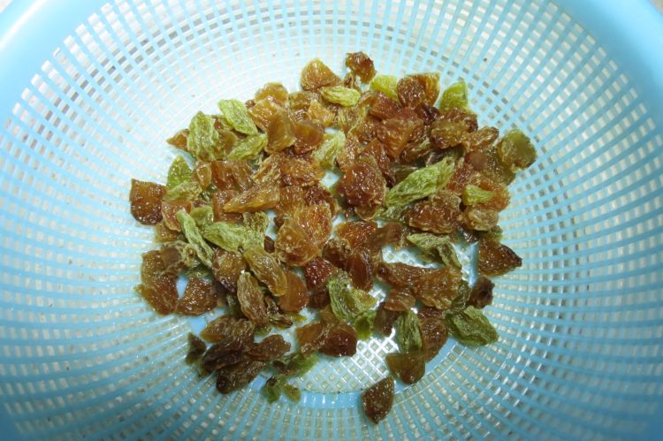 心形葡萄干面包步骤4