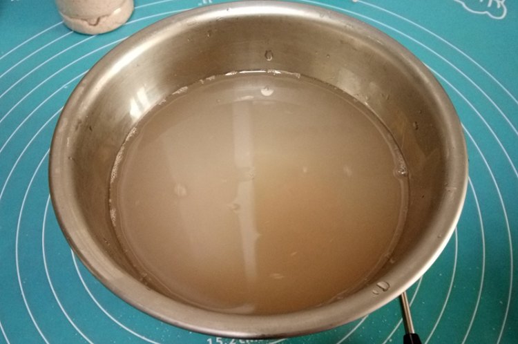 玫瑰盐软欧面包步骤1