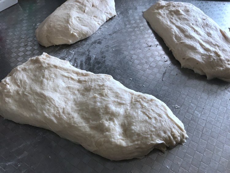玫瑰盐软欧面包步骤5