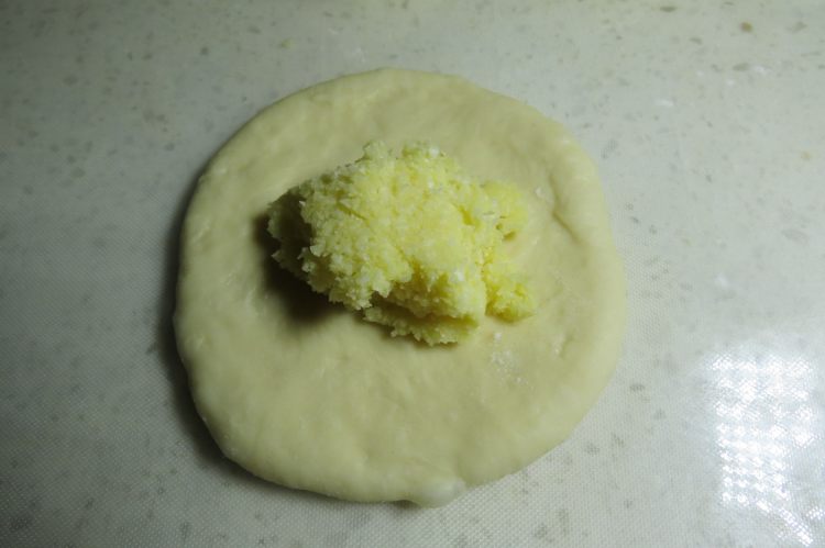 蜂蜜椰蓉心形面包步骤6