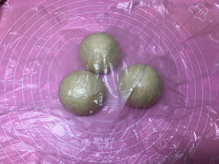 燕麦辫子花环汉堡面包步骤5