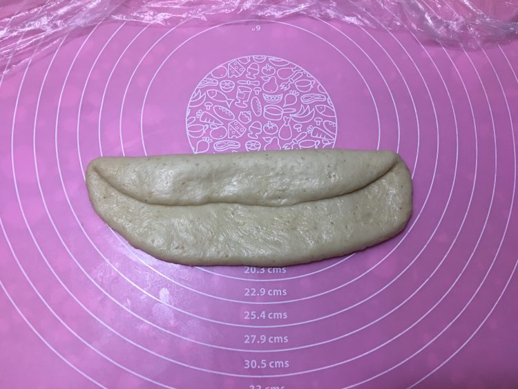 燕麦辫子花环汉堡面包步骤6