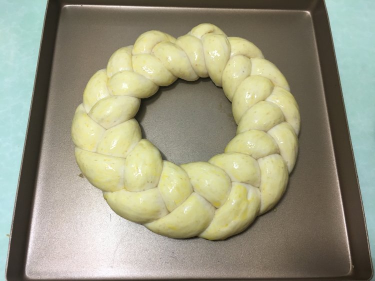 燕麦辫子花环汉堡面包步骤13