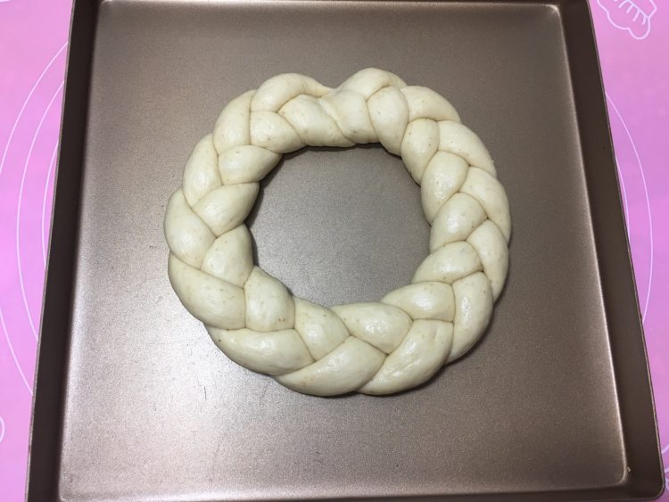 燕麦辫子花环汉堡面包步骤12