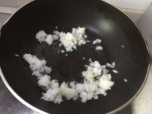 蛋炒饭吐司盅步骤9