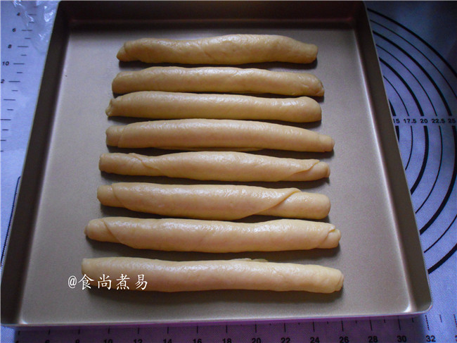 鲜奶面包条步骤8