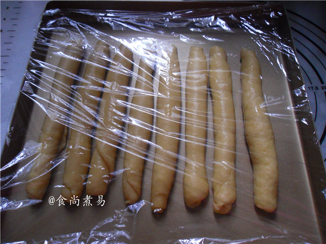 鲜奶面包条步骤9