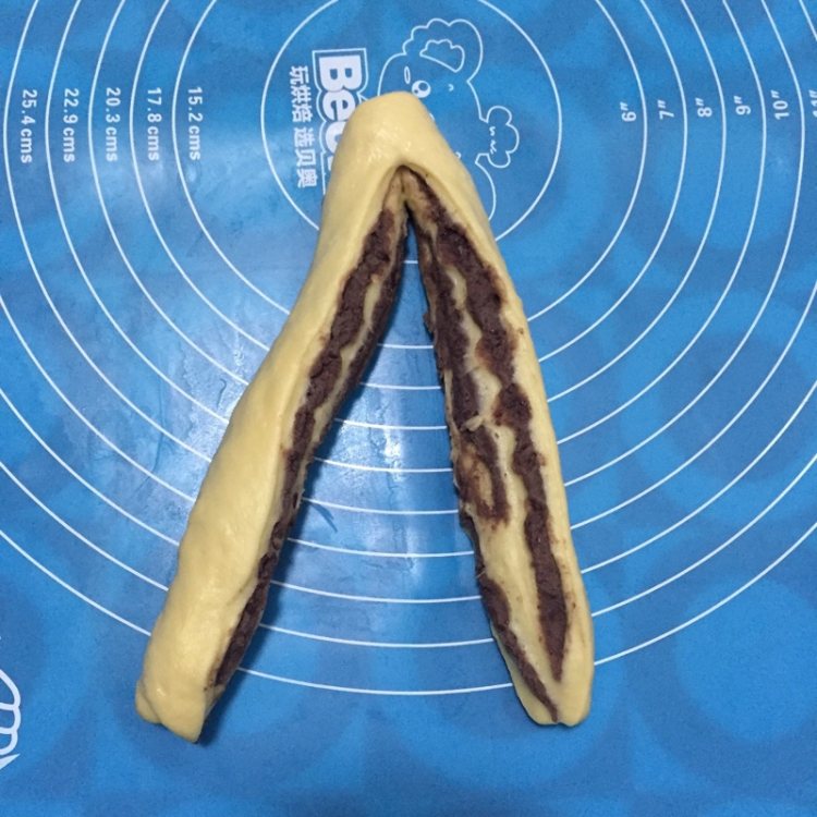 红豆扭扭面包步骤8