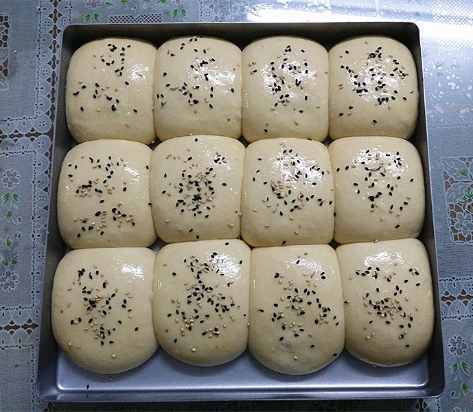 蜜豆芝麻餐包步骤10