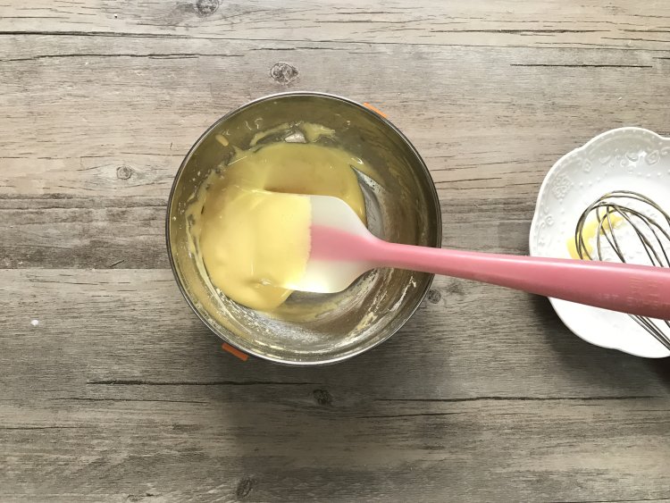 黄桃香酥面包步骤9