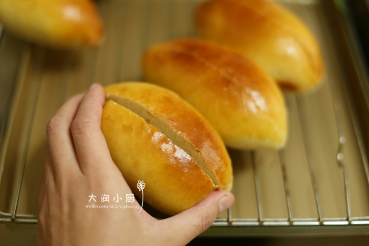 草莓奶油面包步骤5